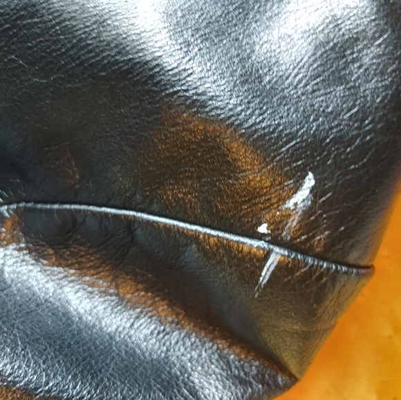 Vintage Danier Genuine Leather Coat- Sz. Medium - Picture 4 of 10